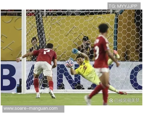 泰晤士报:2026世界杯引进新规,教练或球员中场时需承受采访